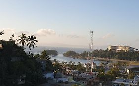 Samana House